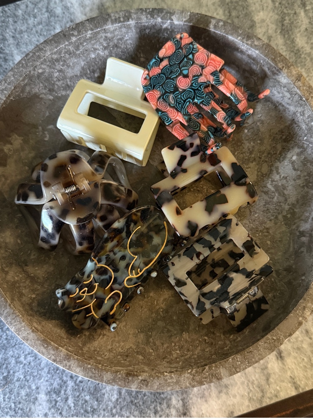 Mixed Pattern Resin Hair Claw Clip Set – Cat, Neutral, Coral & Tortoise Styles